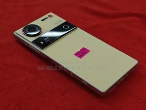 জেডটিই নুবিয়া জেড৭০ আল্ট্রা ৫১২ জিবি হলুদ