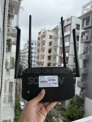 Hikvision Router WR12C