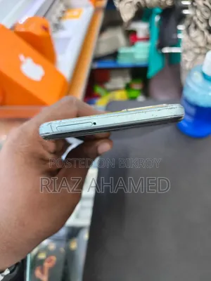 Vivo Y21 64 GB