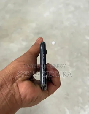 অ্যাপল আইফোন এক্সআর ৬৪ জিবি ব্ল্যাক