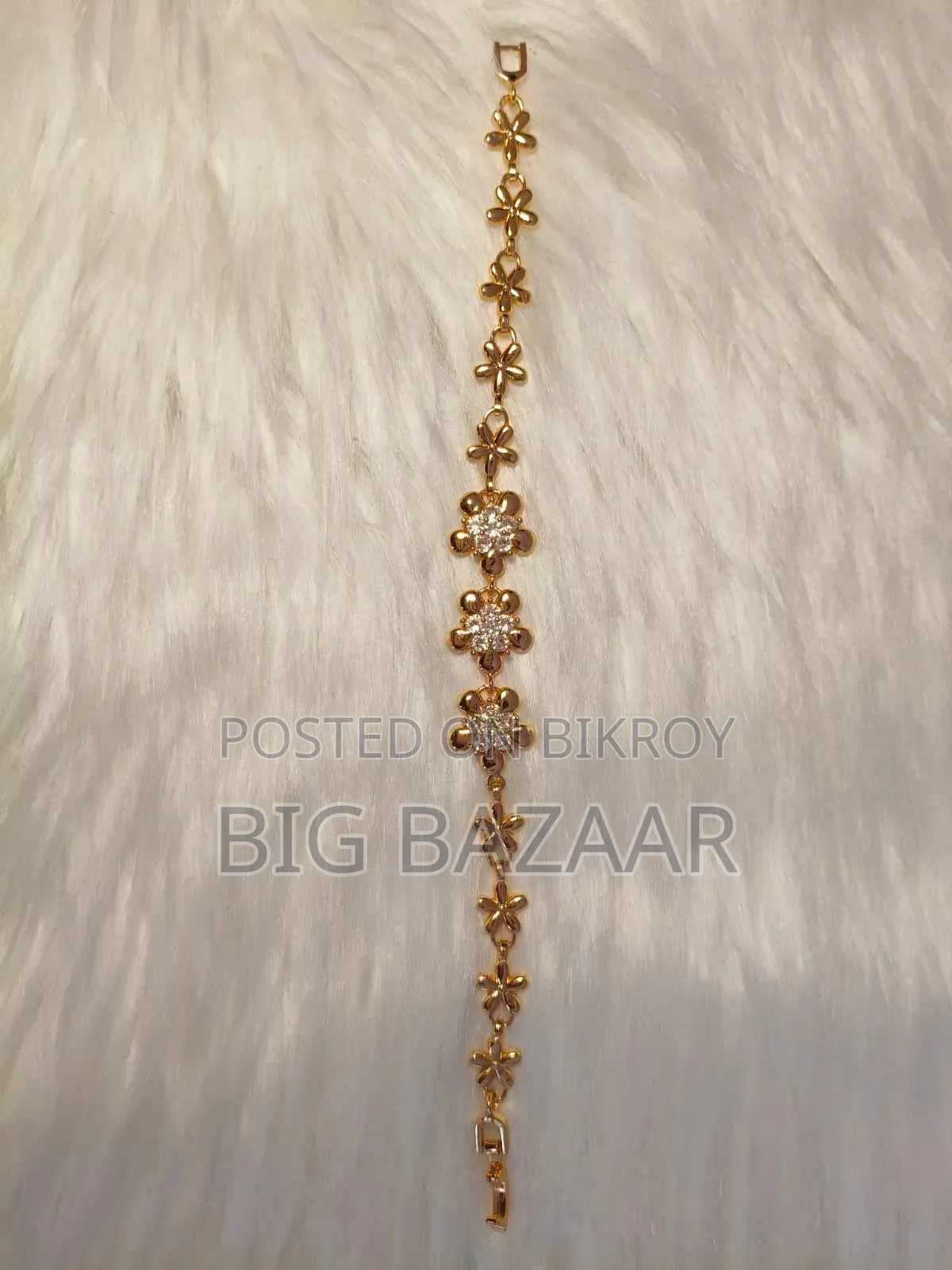 Premium Golden Floral Stone Bracelet
