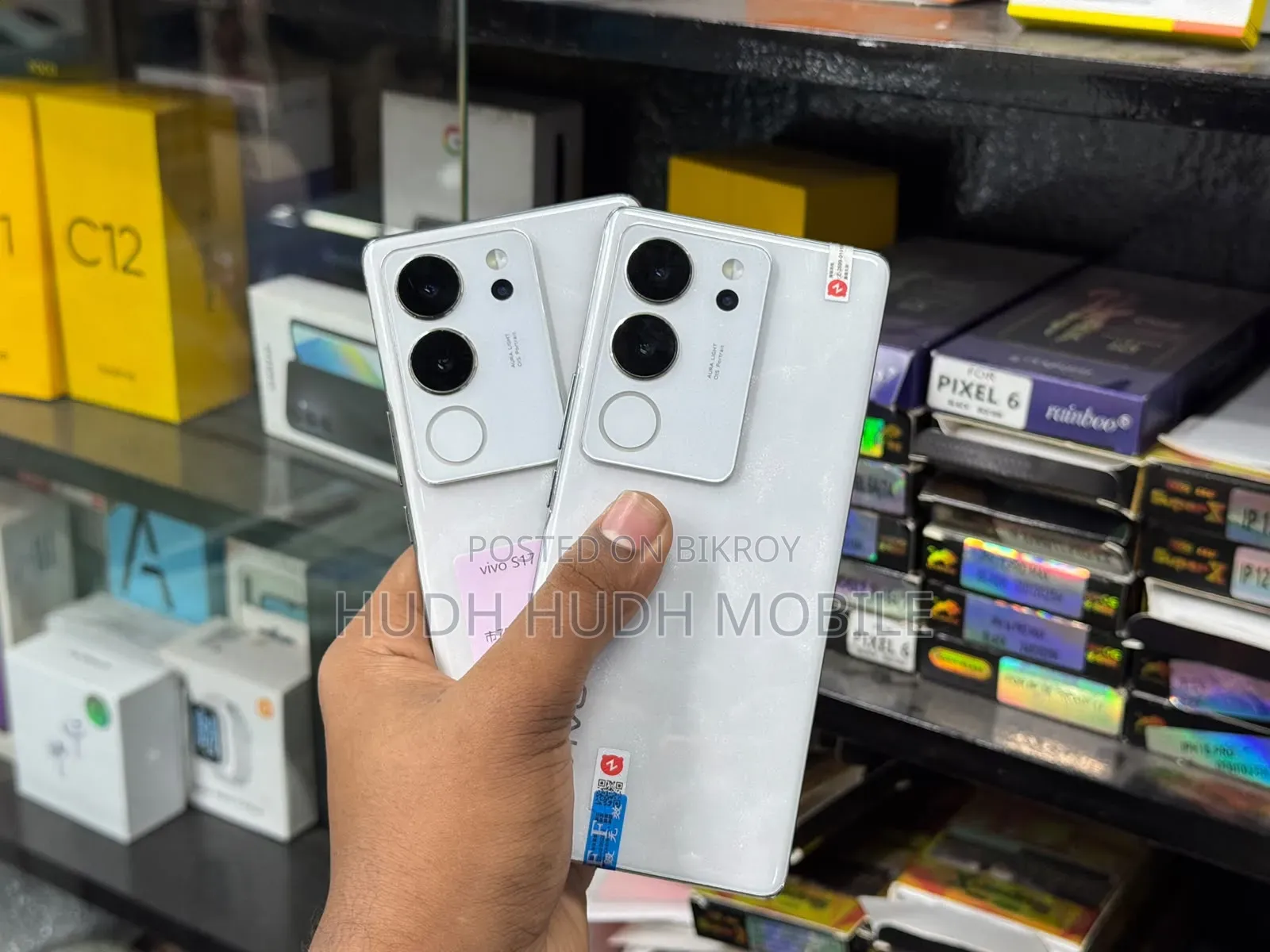 ভিভো এস১৭ প্রো ৫১২ জিবি সাদা