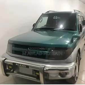 মিতসুবিশি পাজেরো ১৯৯৯ সবুজ