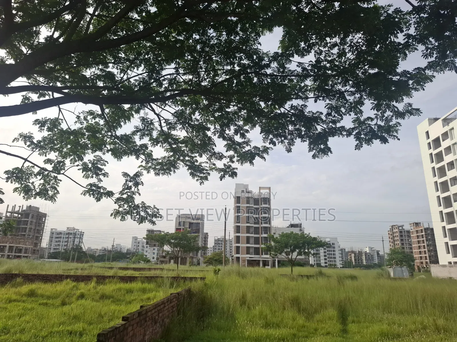 ব্লক=এম || উত্তরমুখী || ২০০ ফুট ৩০০ ফুটের অত্যন্ত কাছাকাছি