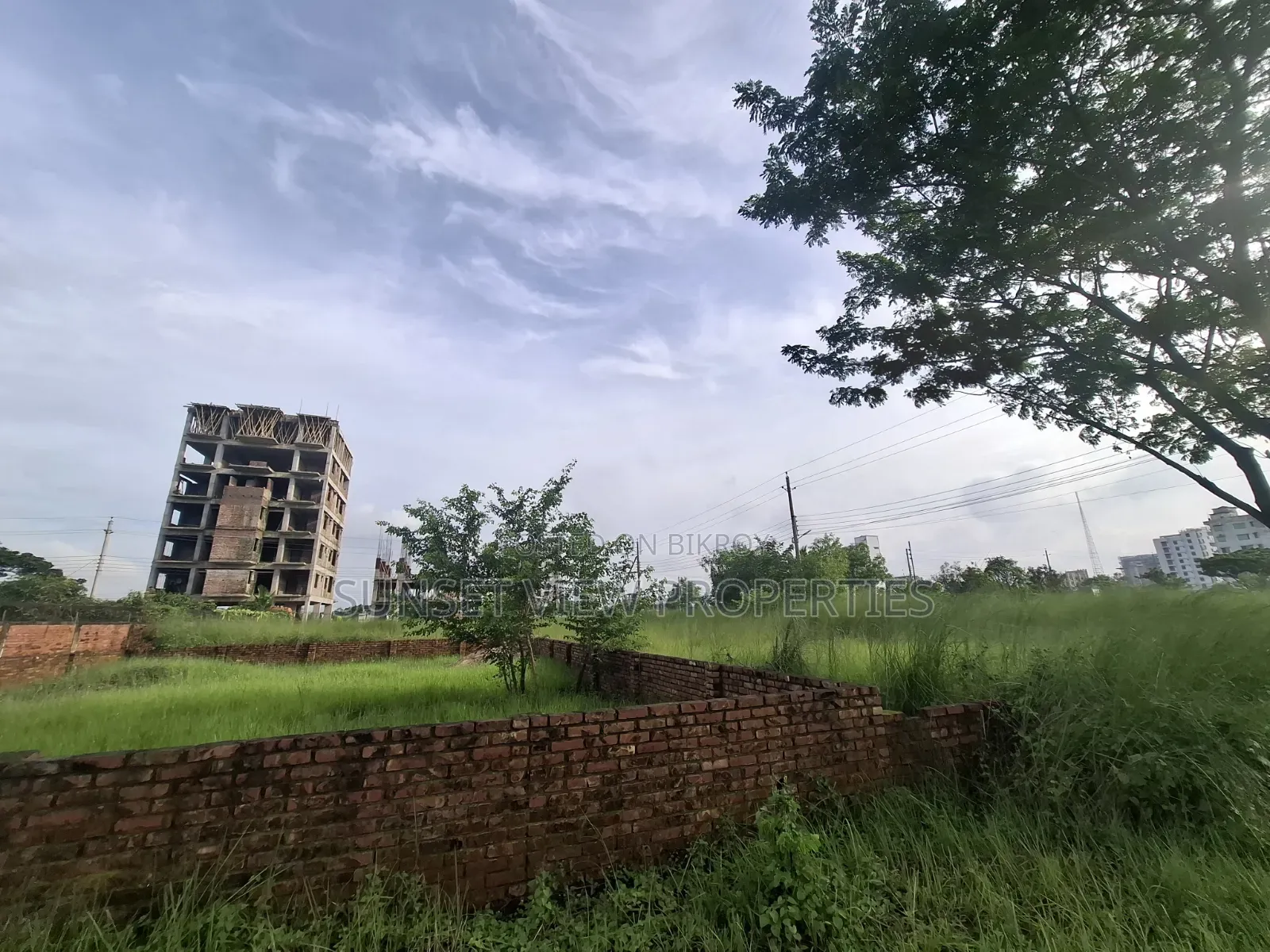 ব্লক=এন || কর্নার ৩য় প্লট || বসুন্ধরা আবাসিক এলাকা