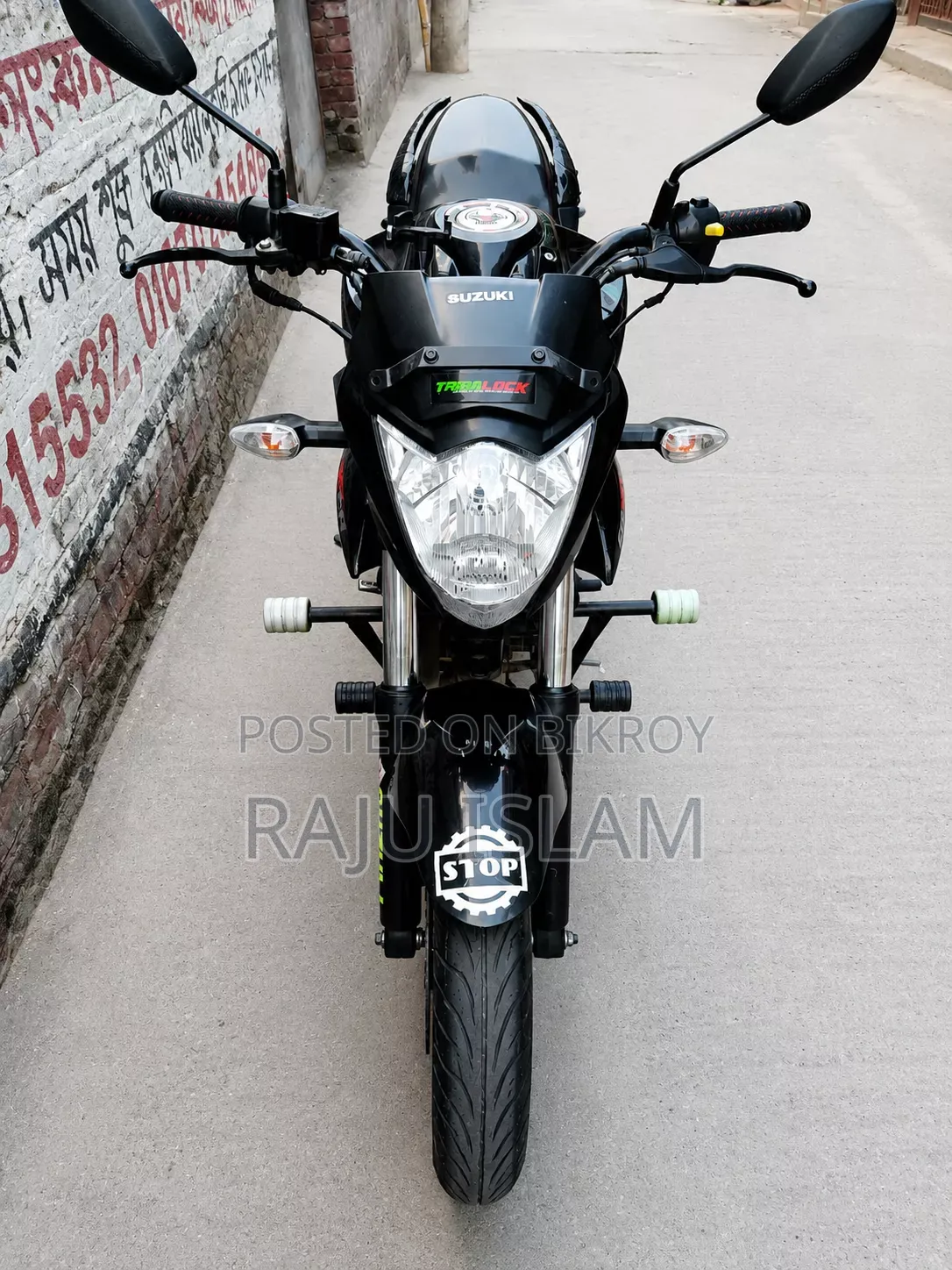 সুজুকি জিক্সার ২০২২ কালো