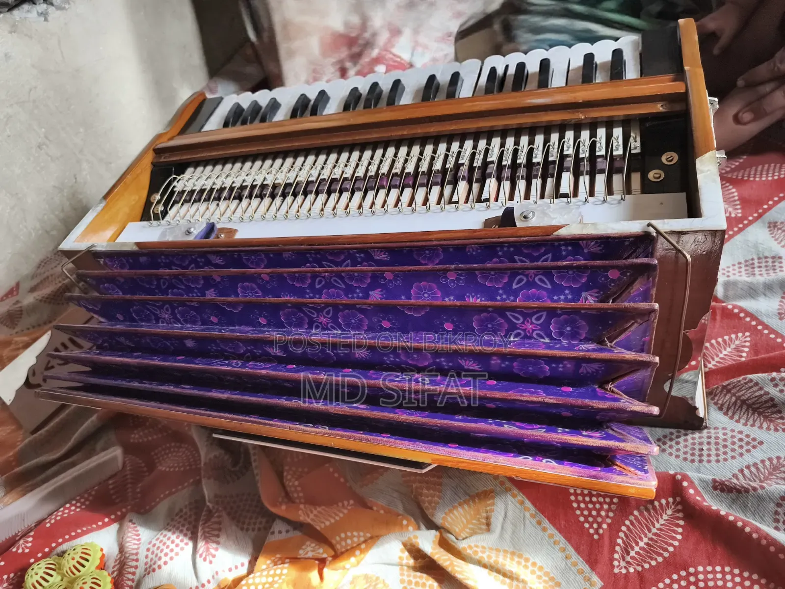 Harmonium for Sale — Good Sound and Condition