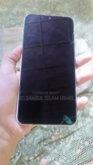Vivo Y11 32 GB