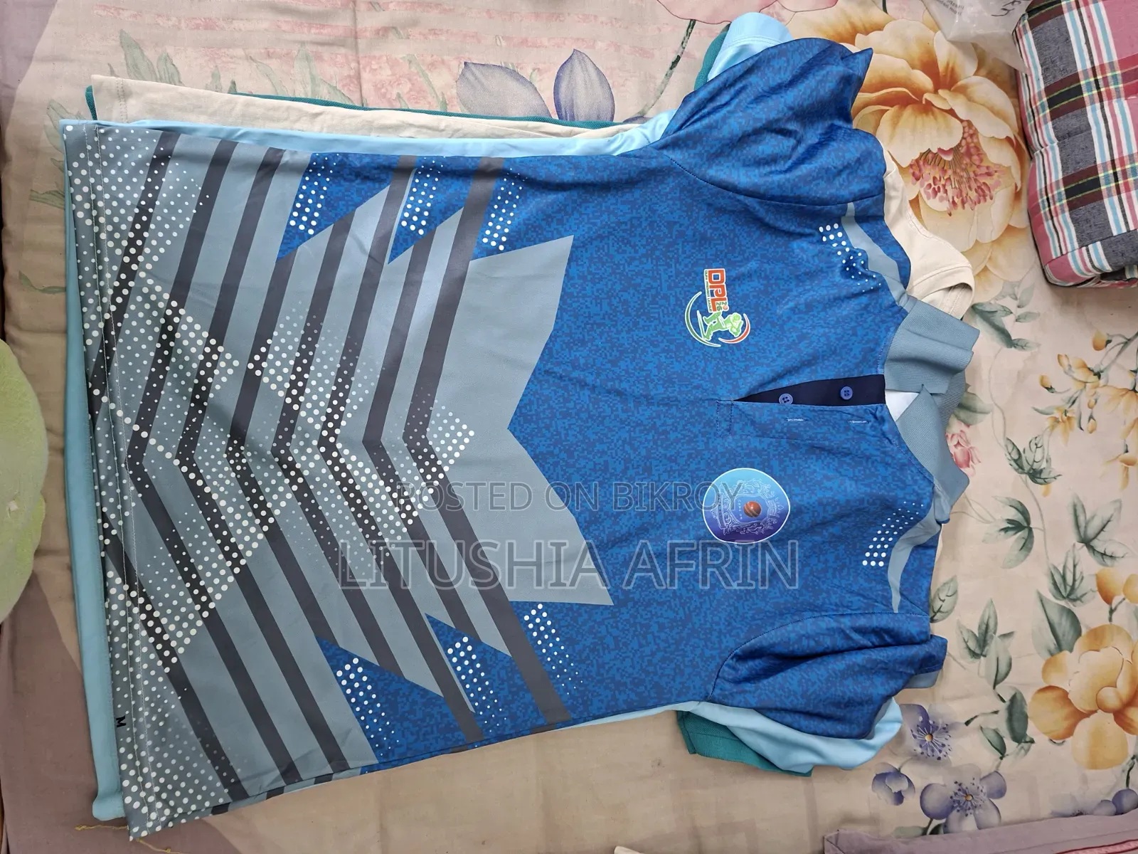 T Shirt Polo