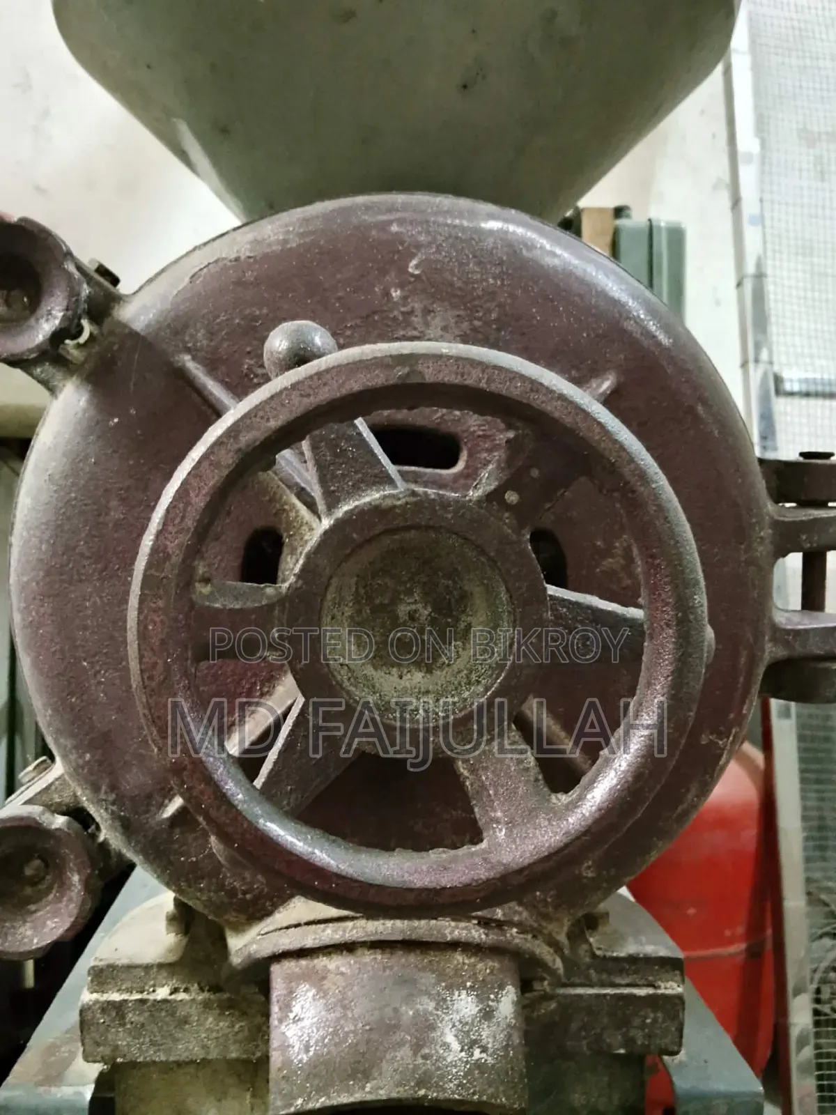 Cumin powder making machine.