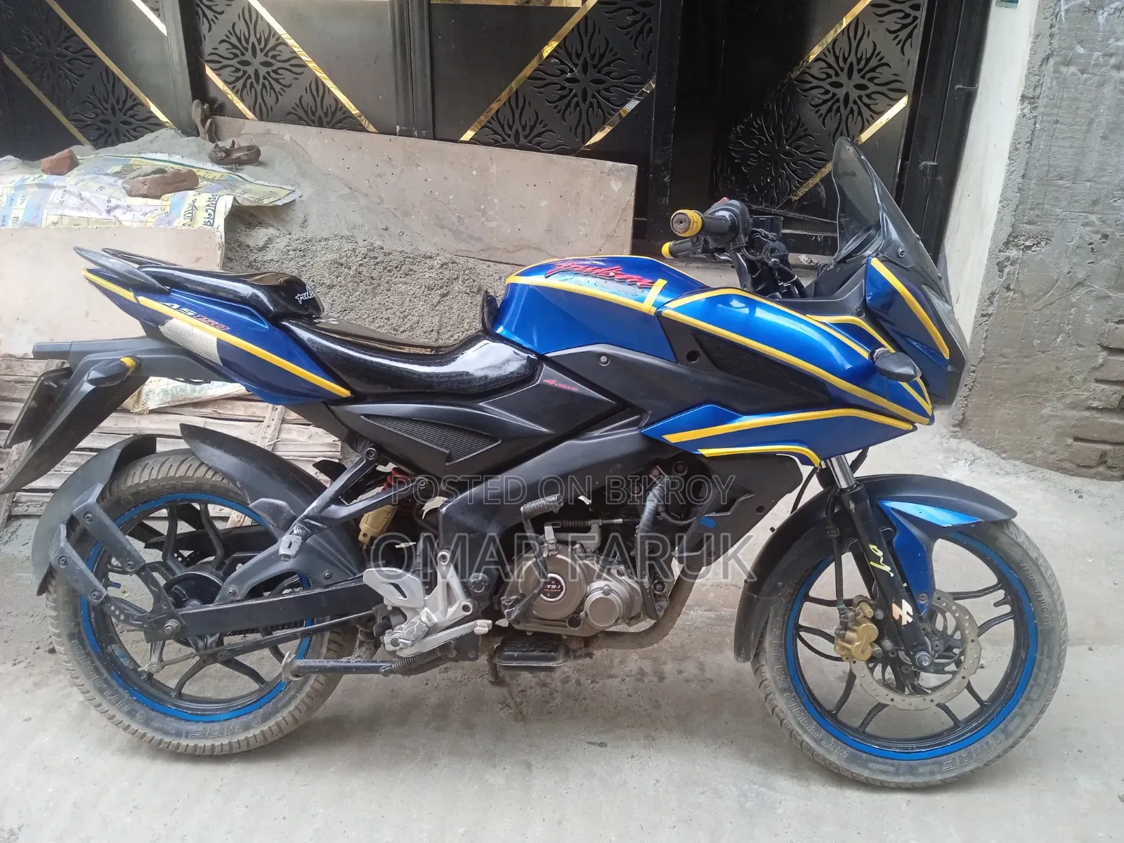 Bajaj Pulsar N150 2018 Blue