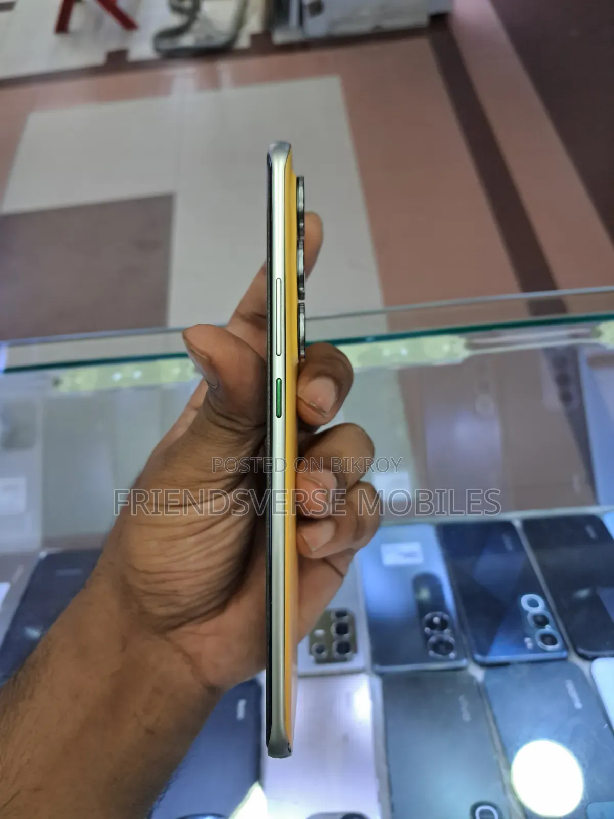 ইনফিনিক্স হট ৬০ প্রো+ ২৫৬ জিবি হলুদ