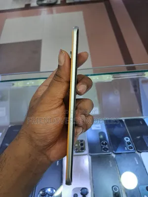 ইনফিনিক্স হট ৬০ প্রো+ ২৫৬ জিবি হলুদ