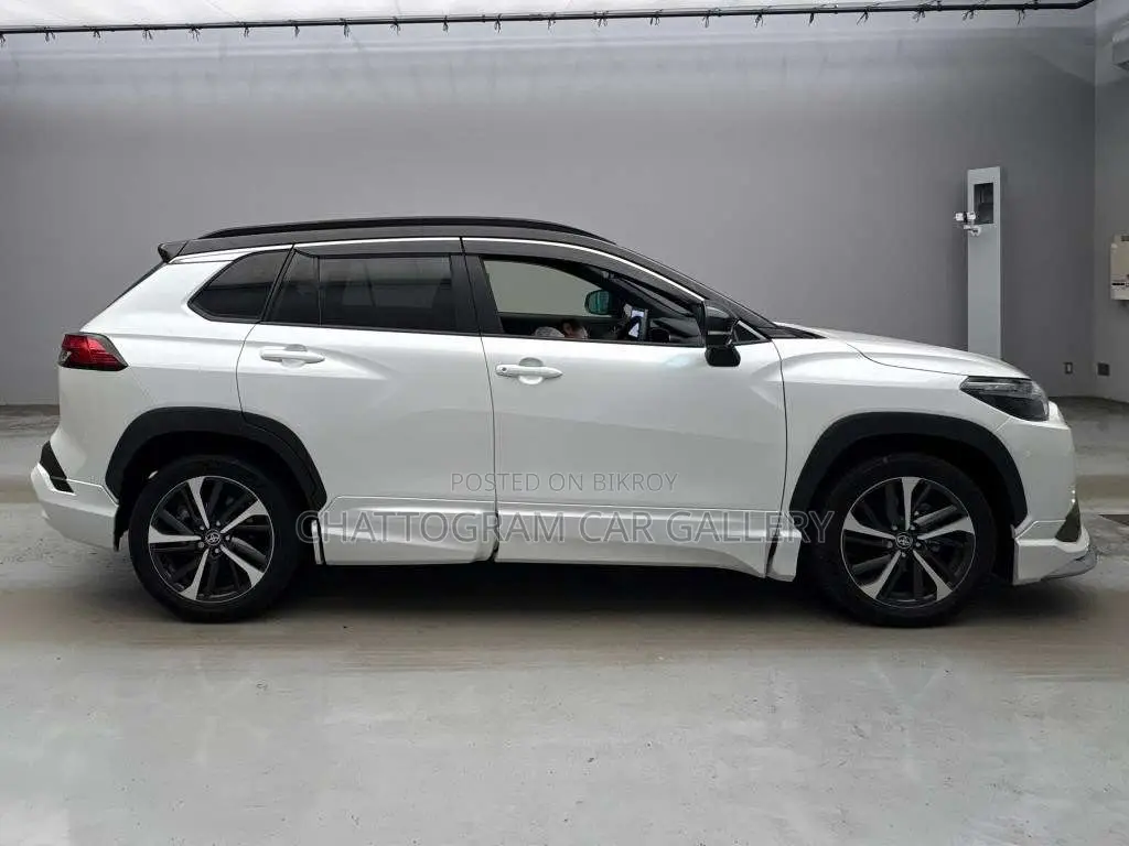 Toyota Corolla Cross 2024 Pearl