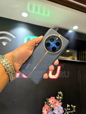 রিয়েলমি ১২ প্রো প্লাস ২৫৬ জিবি নীল
