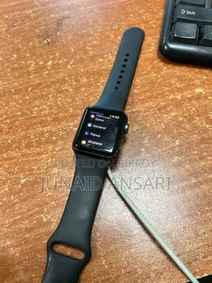 Original Smart Apple Watch. আসল স্মার্ট অ্যাপল ওয়াচ।