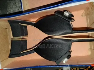 The shoe was only worn a little bit to look at, completely brand new