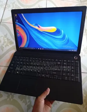 Laptop Toshiba 4GB AMD HDD 500GB
