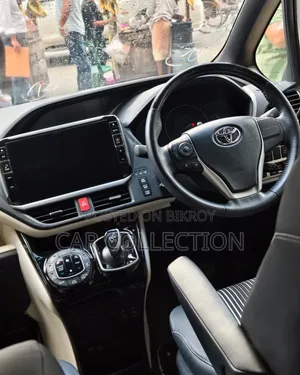 Toyota Noah 2021 Pearl