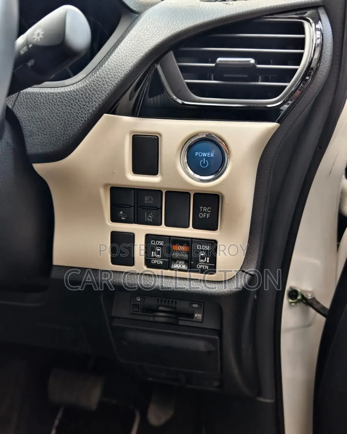 Toyota Noah 2021 Pearl