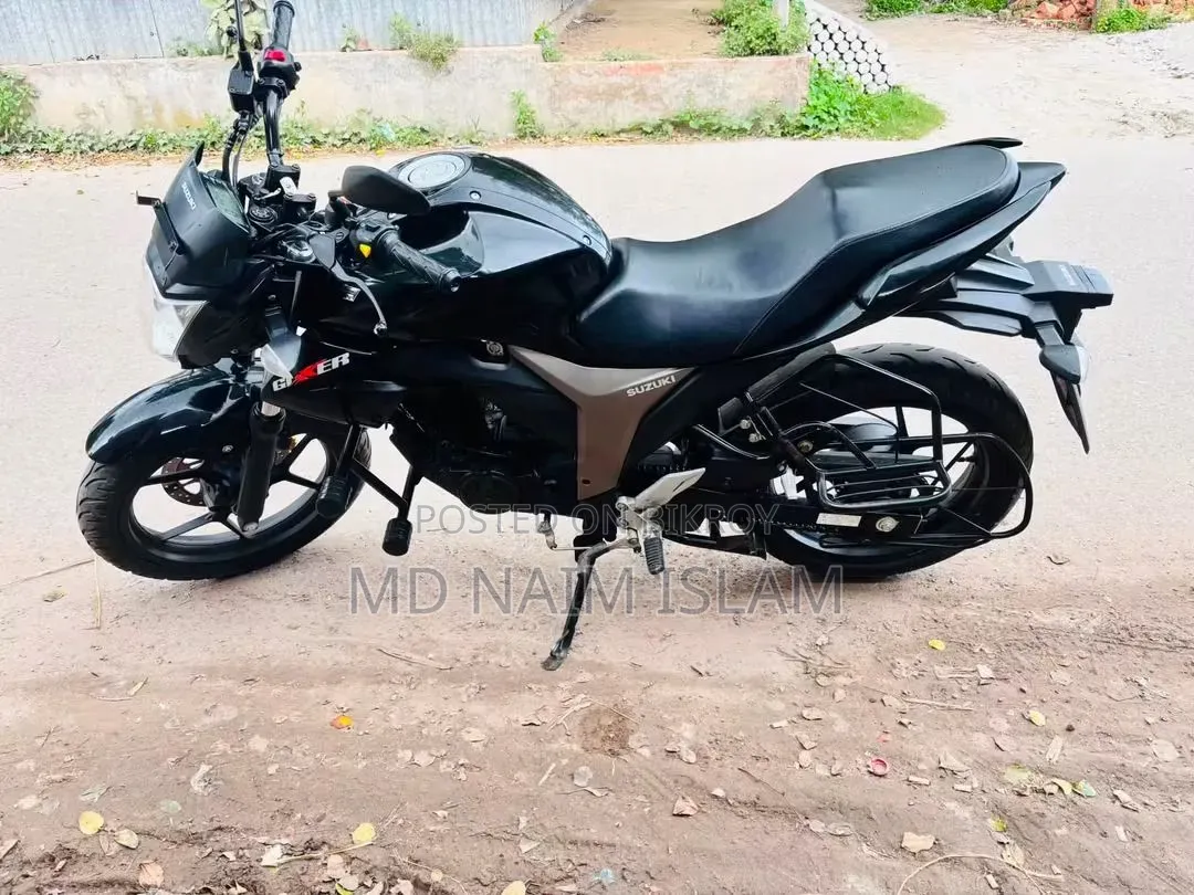 নতুন সুজুকি জিক্সার ২০২৪ ব্ল্যাক