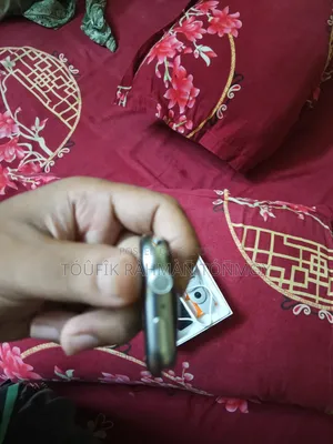 একেবারে নতুন একটি স্মার্ট ওয়াচ।