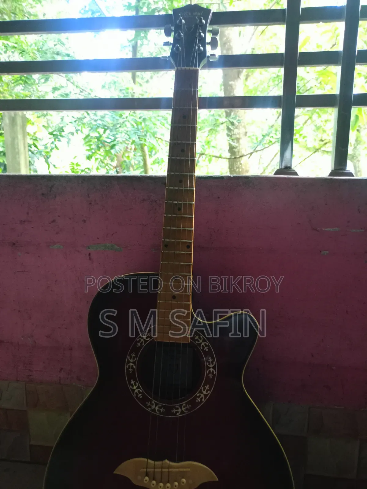 Original Rock Man Acoustic Guitar