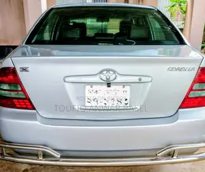 Toyota Corolla 2004 Silver