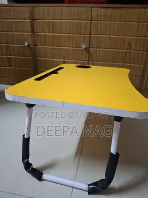 পোর্টেবল টেবিল