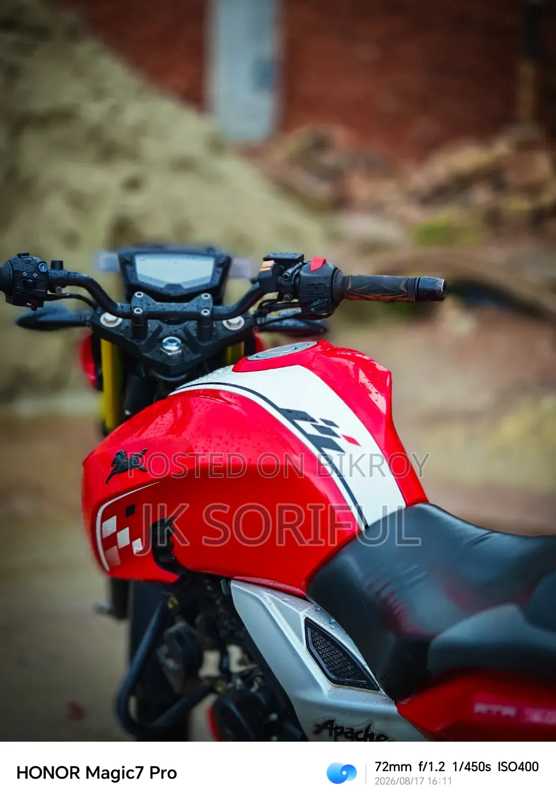 TVS Apache 160 4V 2023 Red