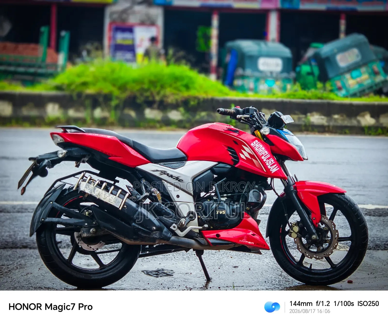 TVS Apache 160 4V 2023 Red
