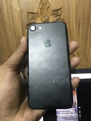 অ্যাপল আইফোন ৭ ৩২ জিবি ব্ল্যাক