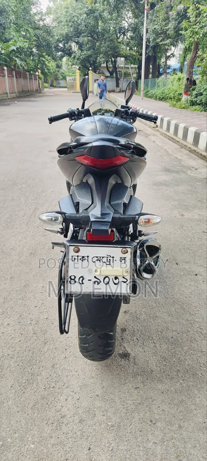 সুজুকি জিক্সার এসএফ ২০২৩ ব্ল্যাক