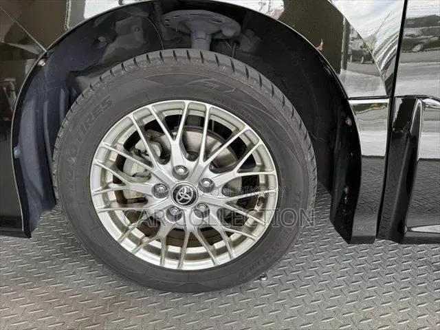 Toyota Voxy Hybrid ZS Kirameki III 2WD 7-Seater 2021 Black