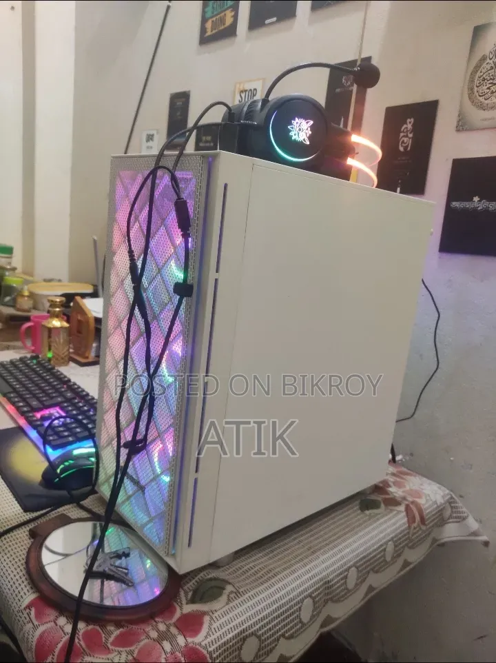 Desktop Computer 8GB AMD Ryzen 7 SSD 512GB