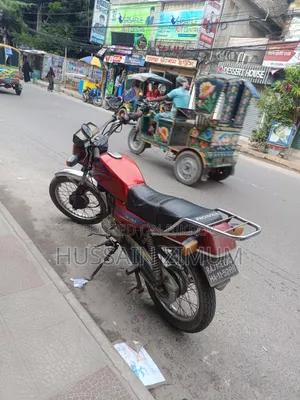 মোটরসাইকেল ২০১৮ লাল