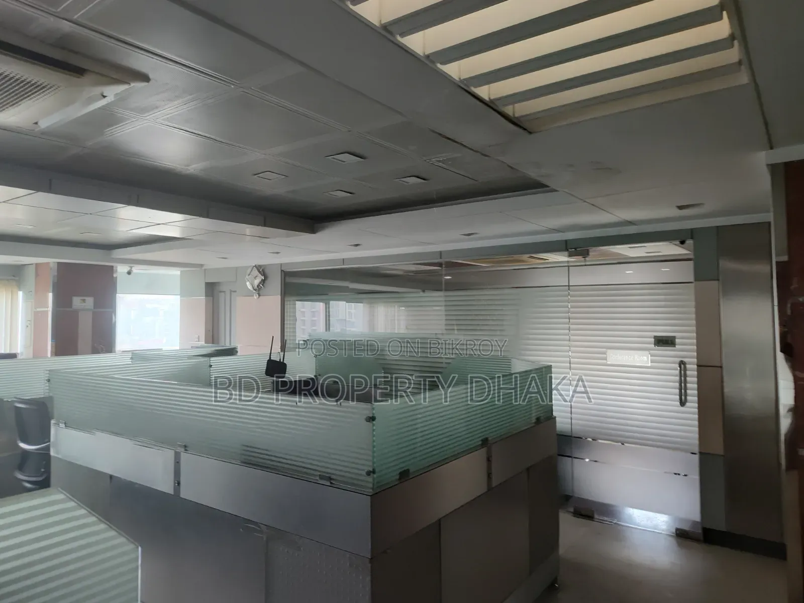 2200 SQFT Open Commercial Space Rent in Banani