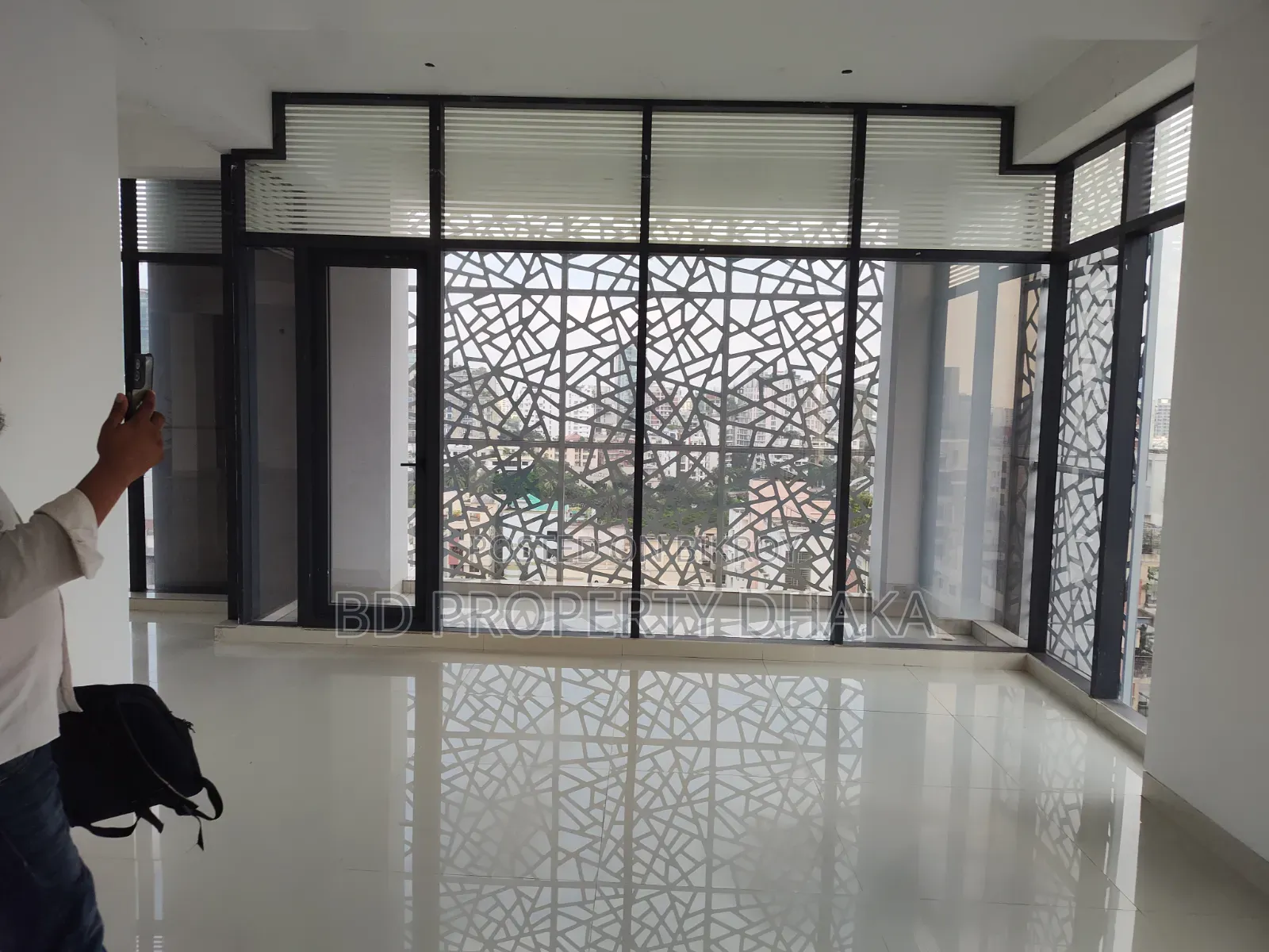 3100 Square Feet Modern Commercial Property Rent in Banani