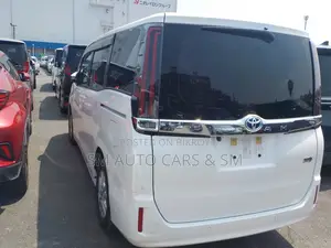 Toyota Noah 2021 Pearl