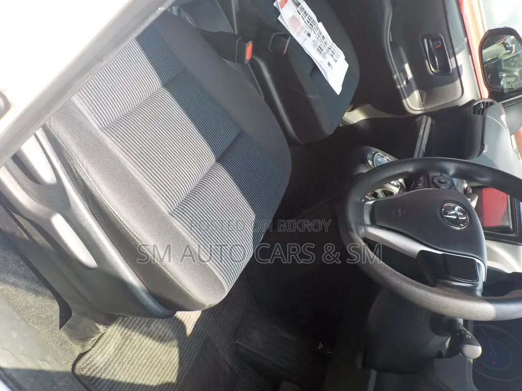 Toyota Noah 2021 Pearl