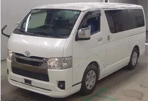 Toyota HiAce 2022 White