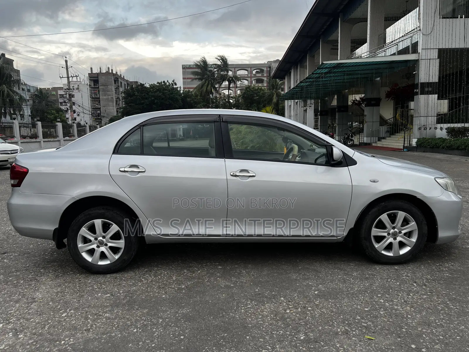 Toyota Axio 2010 Silver
