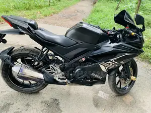 Yamaha R15 V3 2021 Black