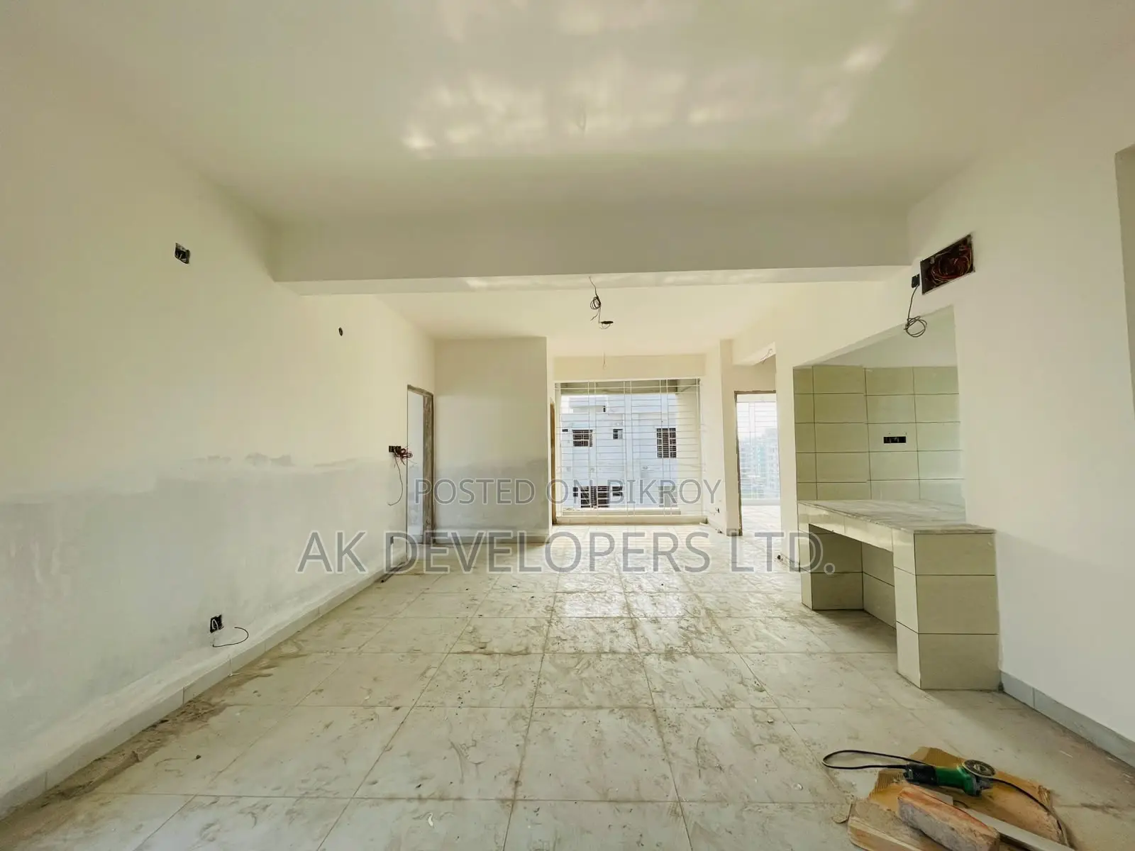 3 Bedroom Apartment in Sukoon, Basundhara for sale