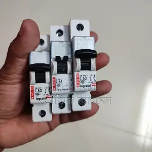 সার্কিট ব্রেকার (ব্যবহৃত)