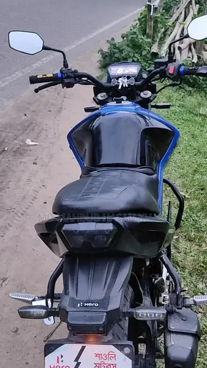 Hero Thriller 160R 2023 Blue