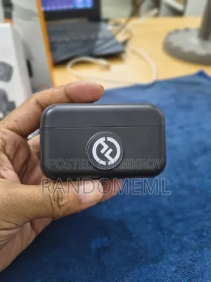 Wireless Microphone and Plokama Chest Mount Sell