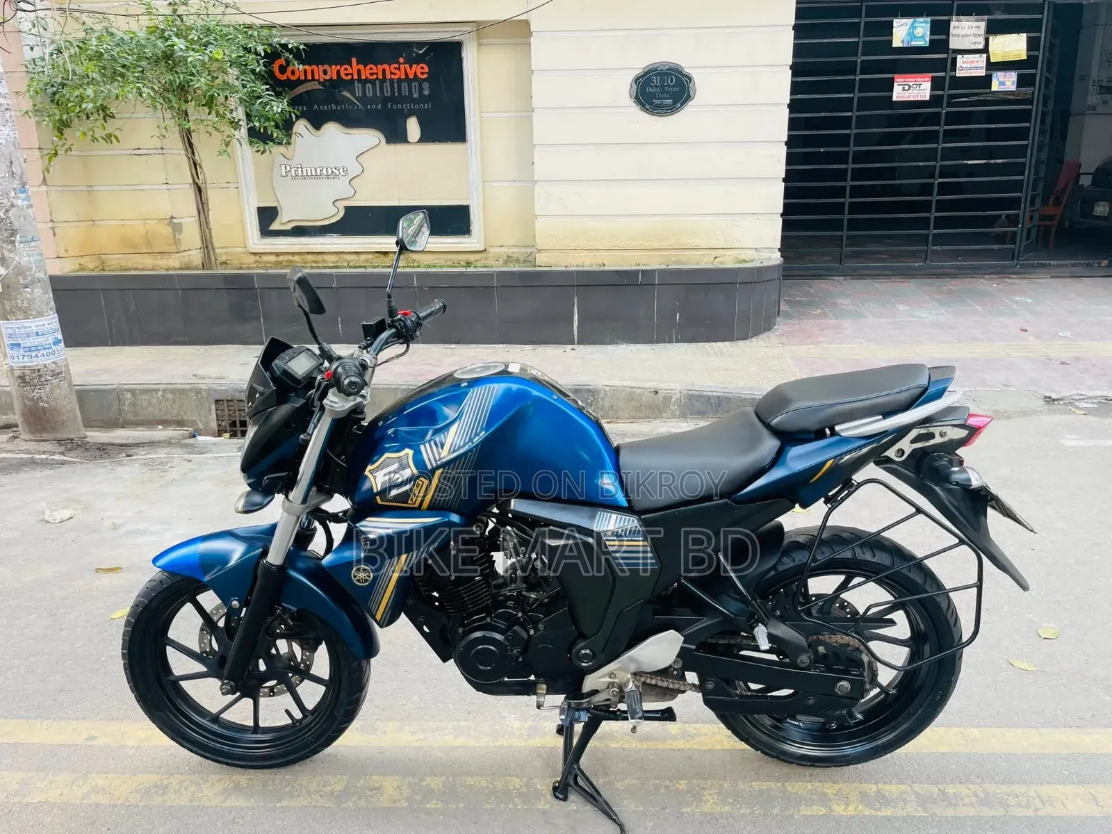 ইয়ামাহা এফজেএস ভি২ ২০১৯ নীল