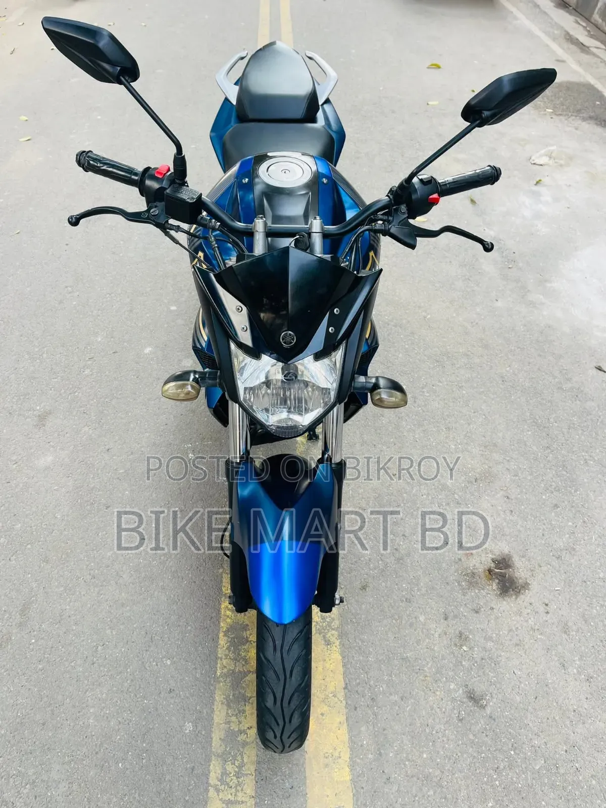 ইয়ামাহা এফজেএস ভি২ ২০১৯ নীল