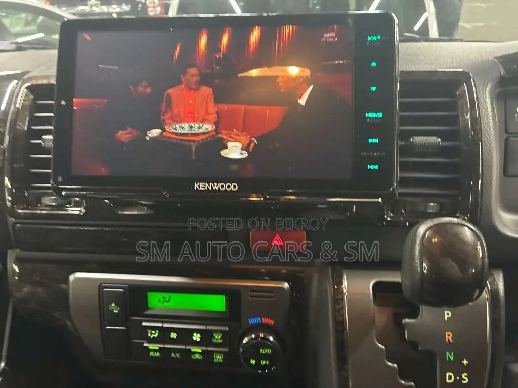 Toyota HiAce 2021 Black